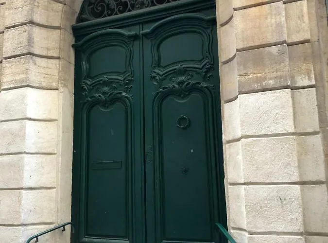 La Canourgue, De Charme ,parking Gratuit *