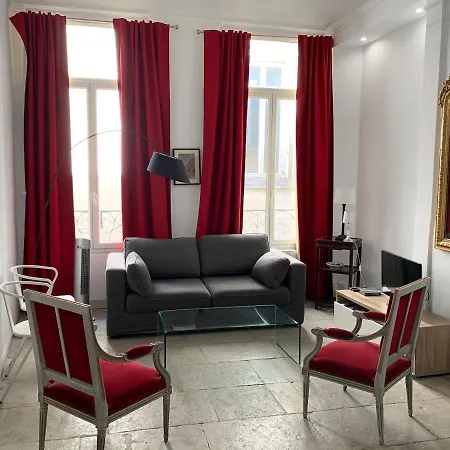 La Canourgue, De Charme ,parking Gratuit Montpellier