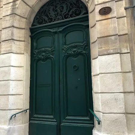 La Canourgue, De Charme ,parking Gratuit *
